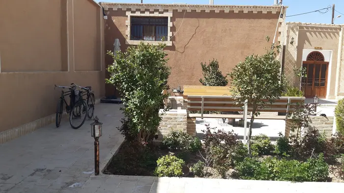 بوم گردی میرزاتقی - واحد ننه خانم