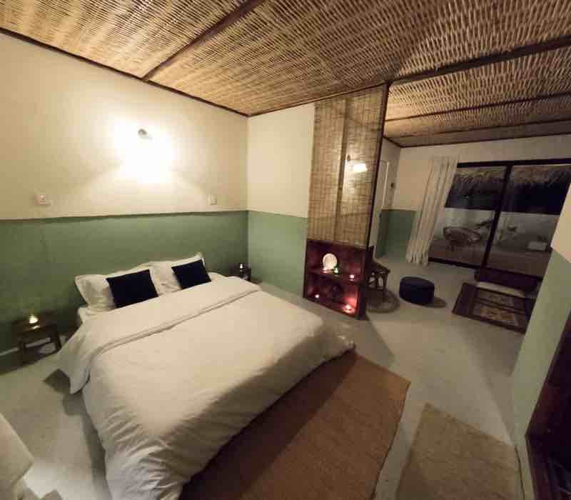 فلت ساحلی آفتاب ٢