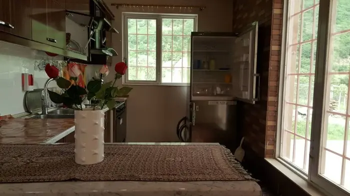 ویلا سه خوابه جنگلی مریان - آشپزخانه