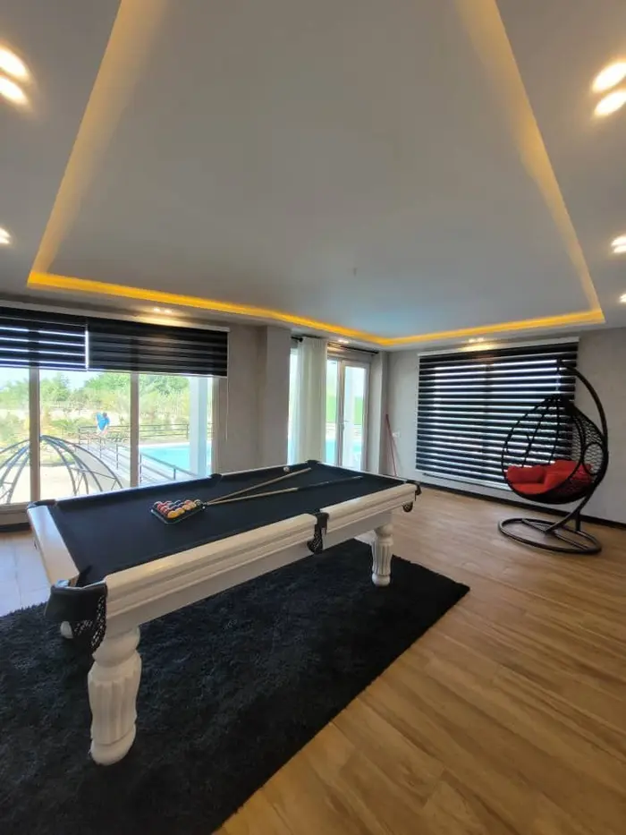 ویلا چهارخوابه استخردار آبگرم آرسامی