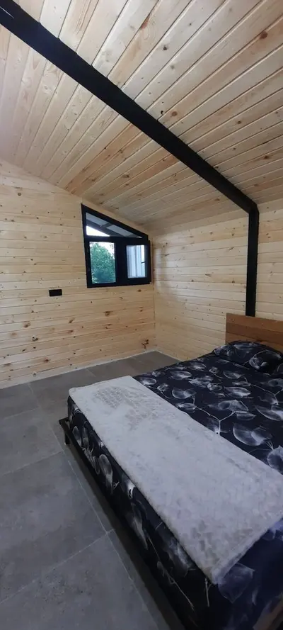 کلبه یک خوابه شیشه ای فتحی