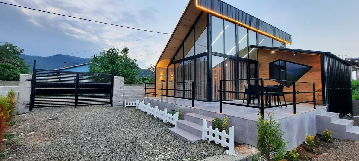 کلبه یک خوابه شیشه ای فتحی