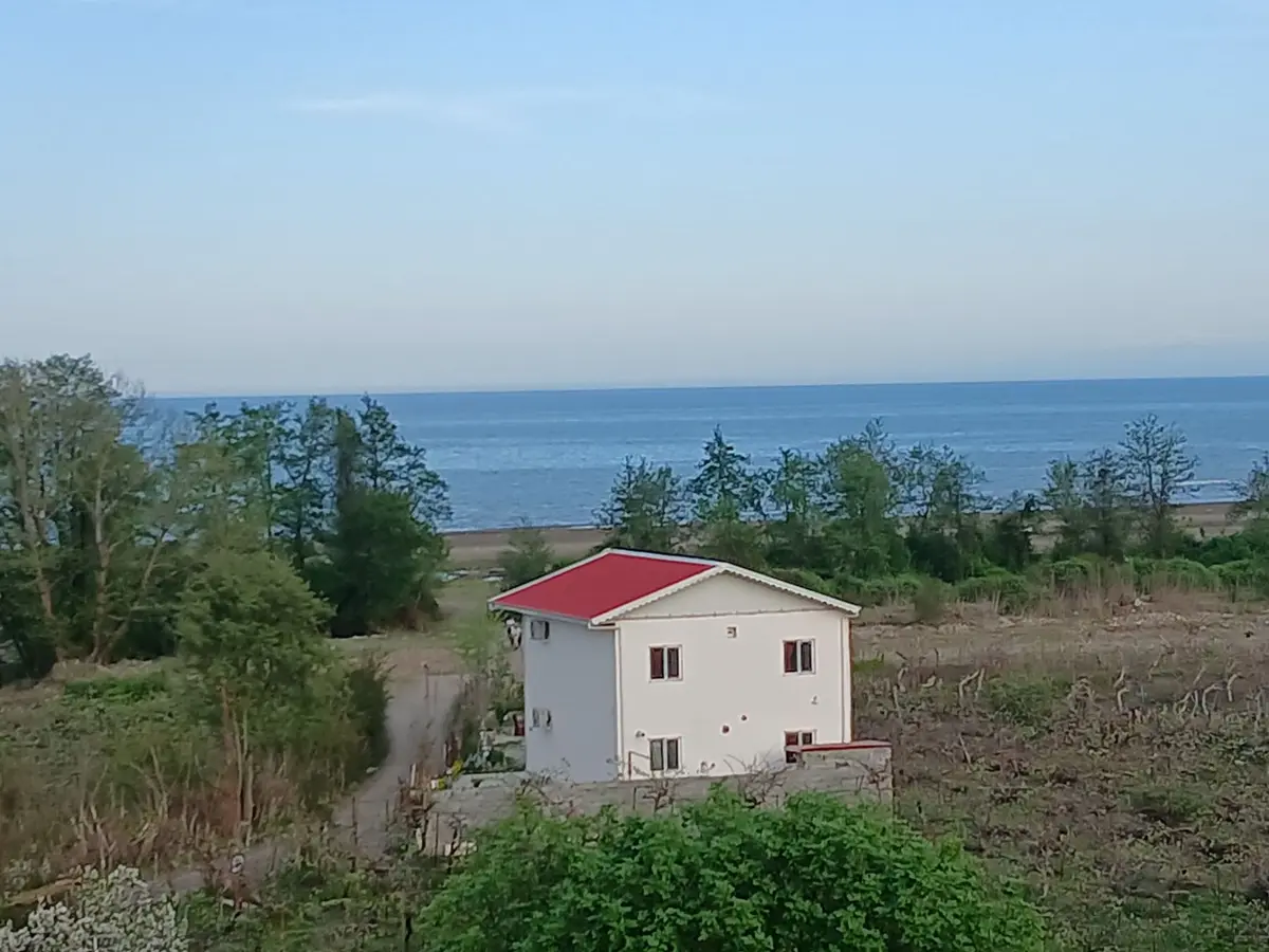 ویلا سه خوابه ساحلی خزر - ویو ویلا