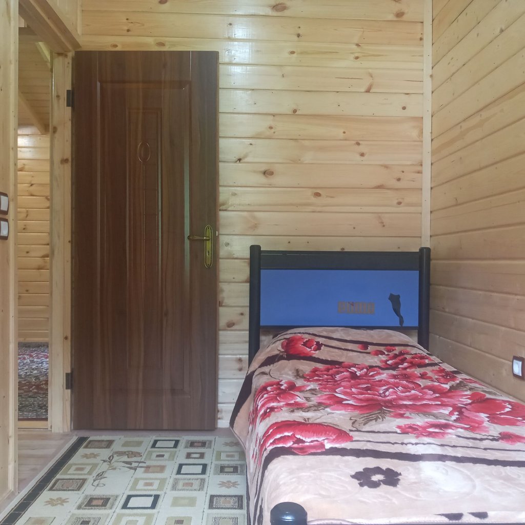 دوخوابه جنگلی جاوید - اتاق خواب یک تخته