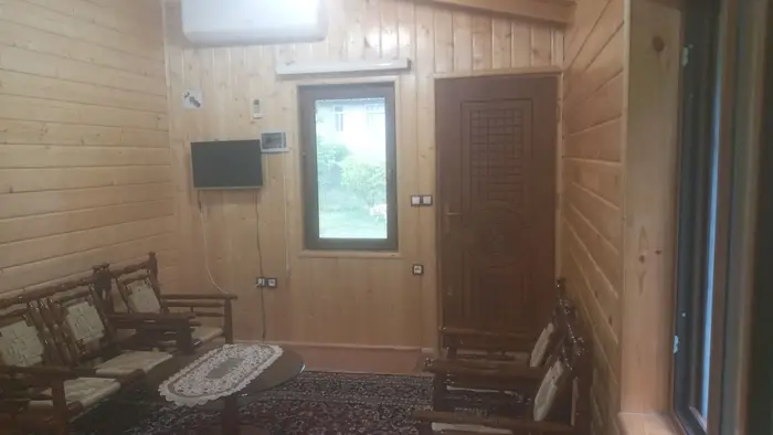 کلبه دوخوابه چوبی ویسادار - سالن