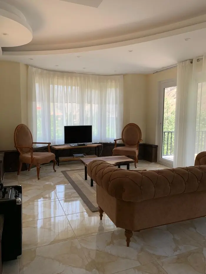 ویلا چهارخوابه استخردار آبگرم عادل