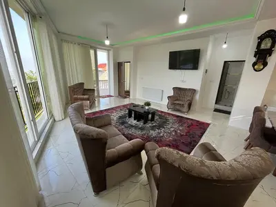 ویلا دوخوابه جنگلی استخردار آبگرم میجران