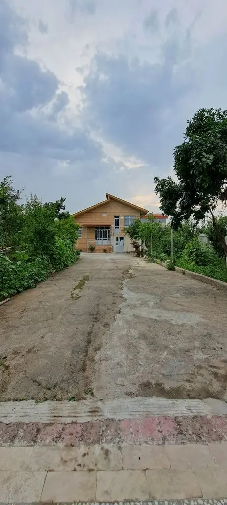 ویلا دوخوابه باغ همیشه بهار - نمای جلویی خونه باغ