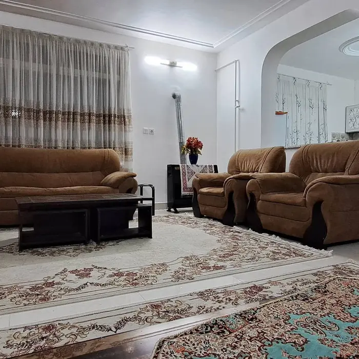 ویلا دوخوابه باغ همیشه بهار - حال و پذیرایی 