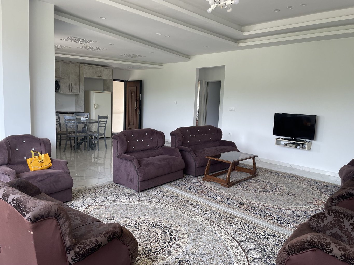 دوخوابه جنگلی استخردار آبگرم شمس