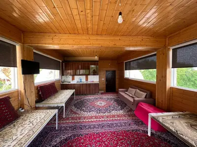 سوئیت فلت شاهنشین چوبی