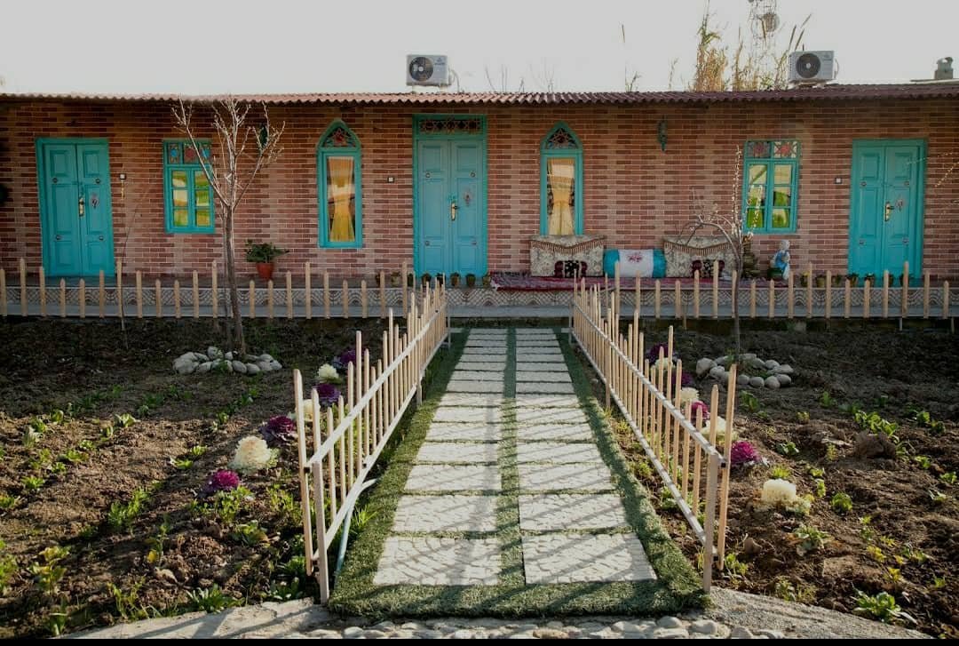 فلت افتاب گردان ۴