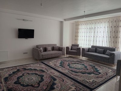 آپارتمان یک خوابه استخردار مقصود