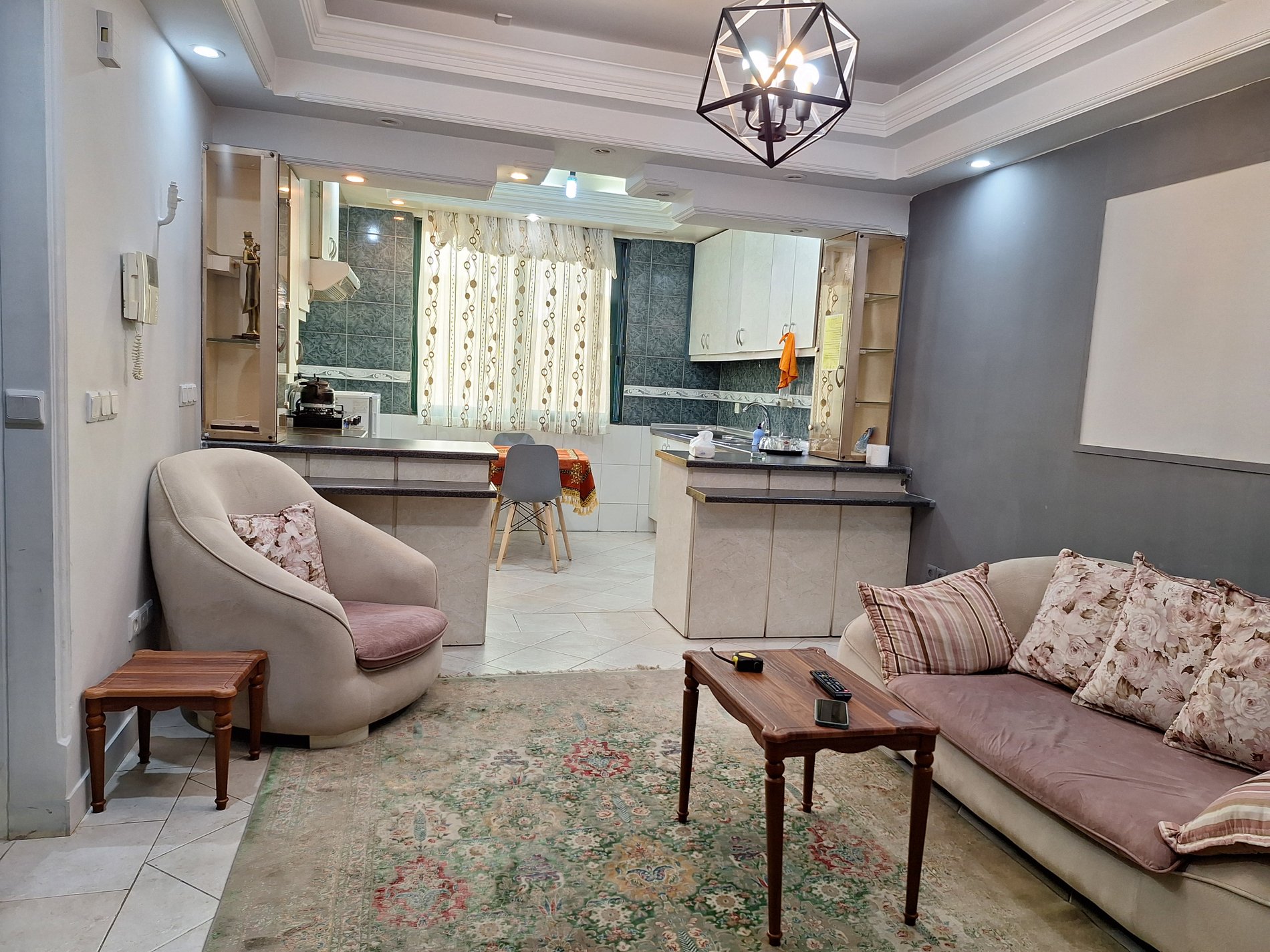 آپارتمان یک خوابه غزال 1 منیریه