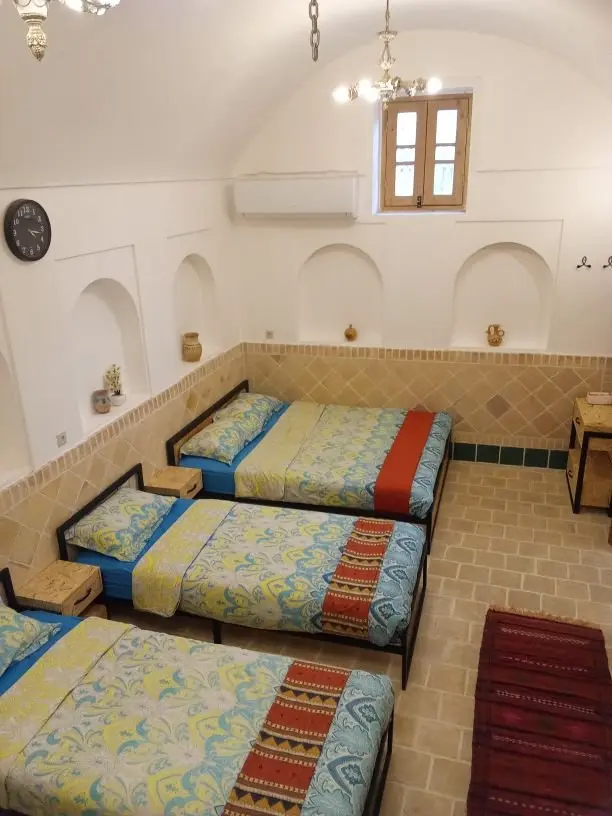 بوم گردی خانه مفیدی - واحد اشراقها