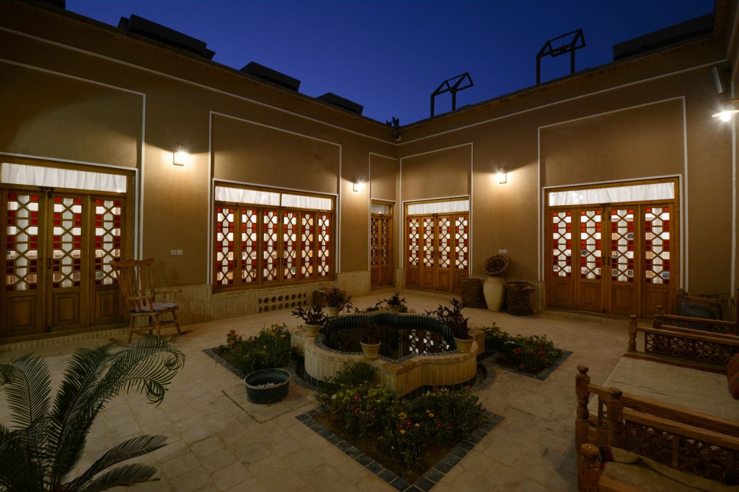 خانه مفیدی - واحد بهانه‌های مانوس