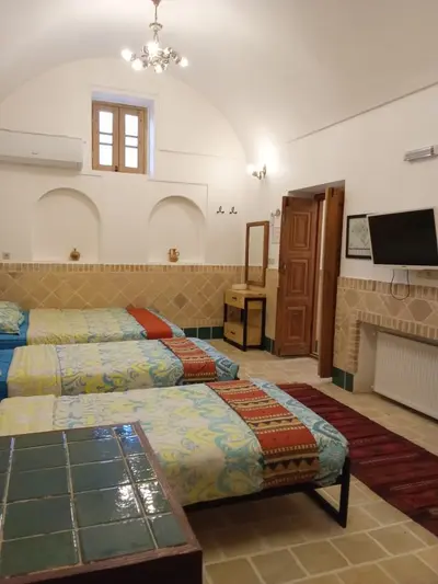 بومگردی خانه مفیدی - واحد اشراقها