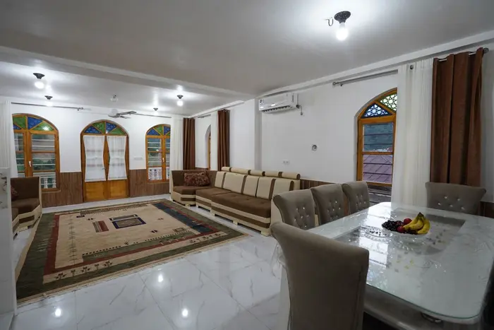 ویلا دوخوابه استخردار آبگرم ملاشی