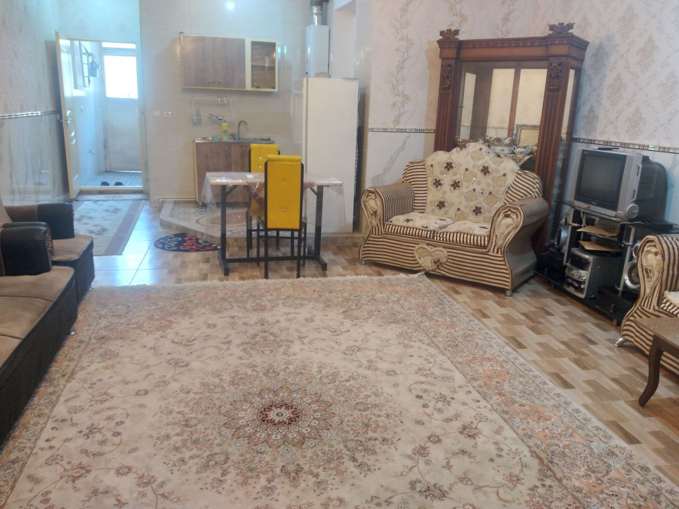 آپارتمان دوخوابه شاهگلی