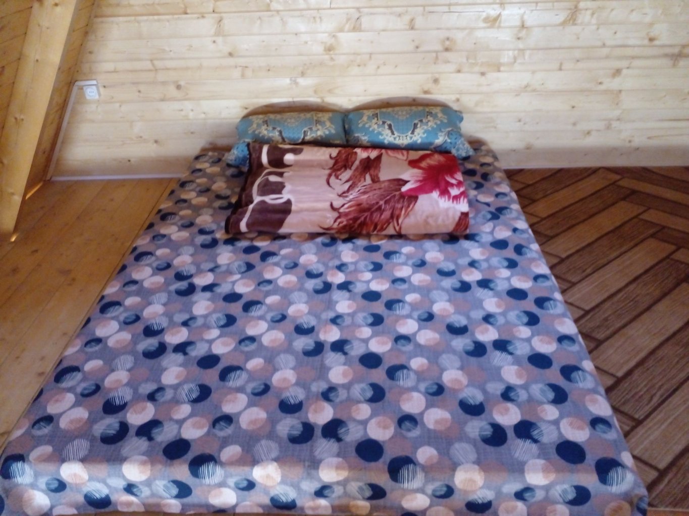 کلبه یک خوابه چوبی بهار نارنج