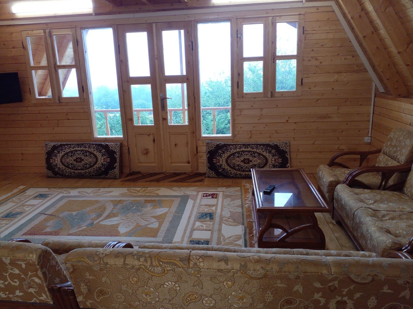 کلبه یک خوابه چوبی بهار نارنج