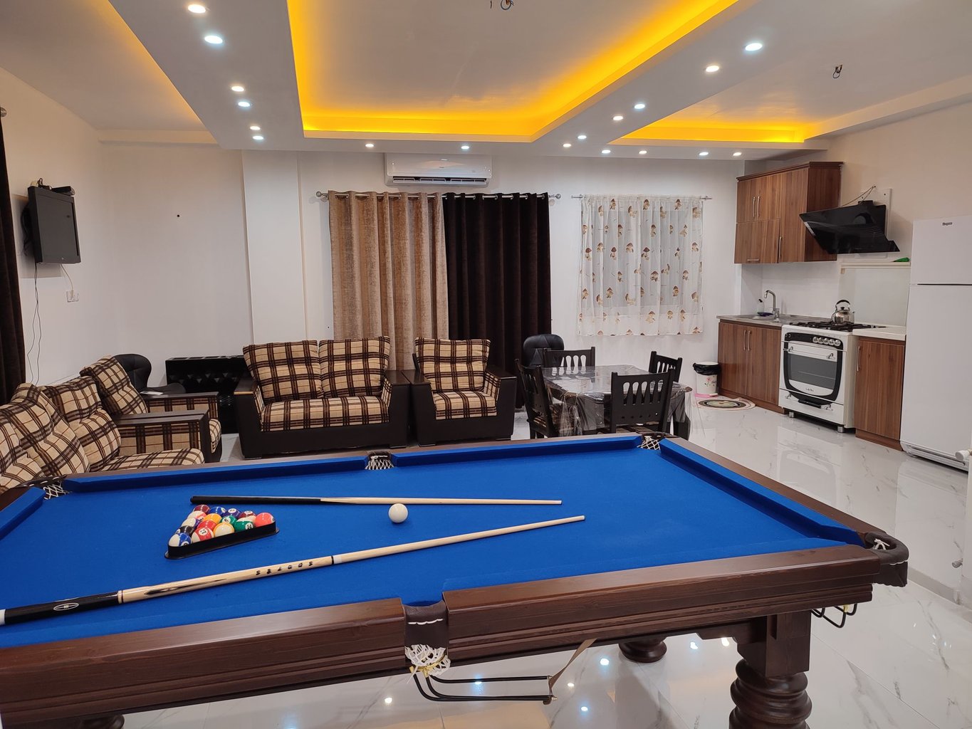 ویلا دوخوابه استخردار آبگرم ساحلی مهر 3