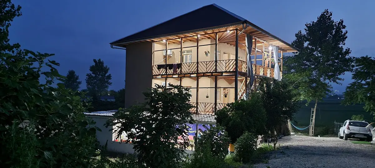 بوم گردی گیلان دخت - واحد یک دریا