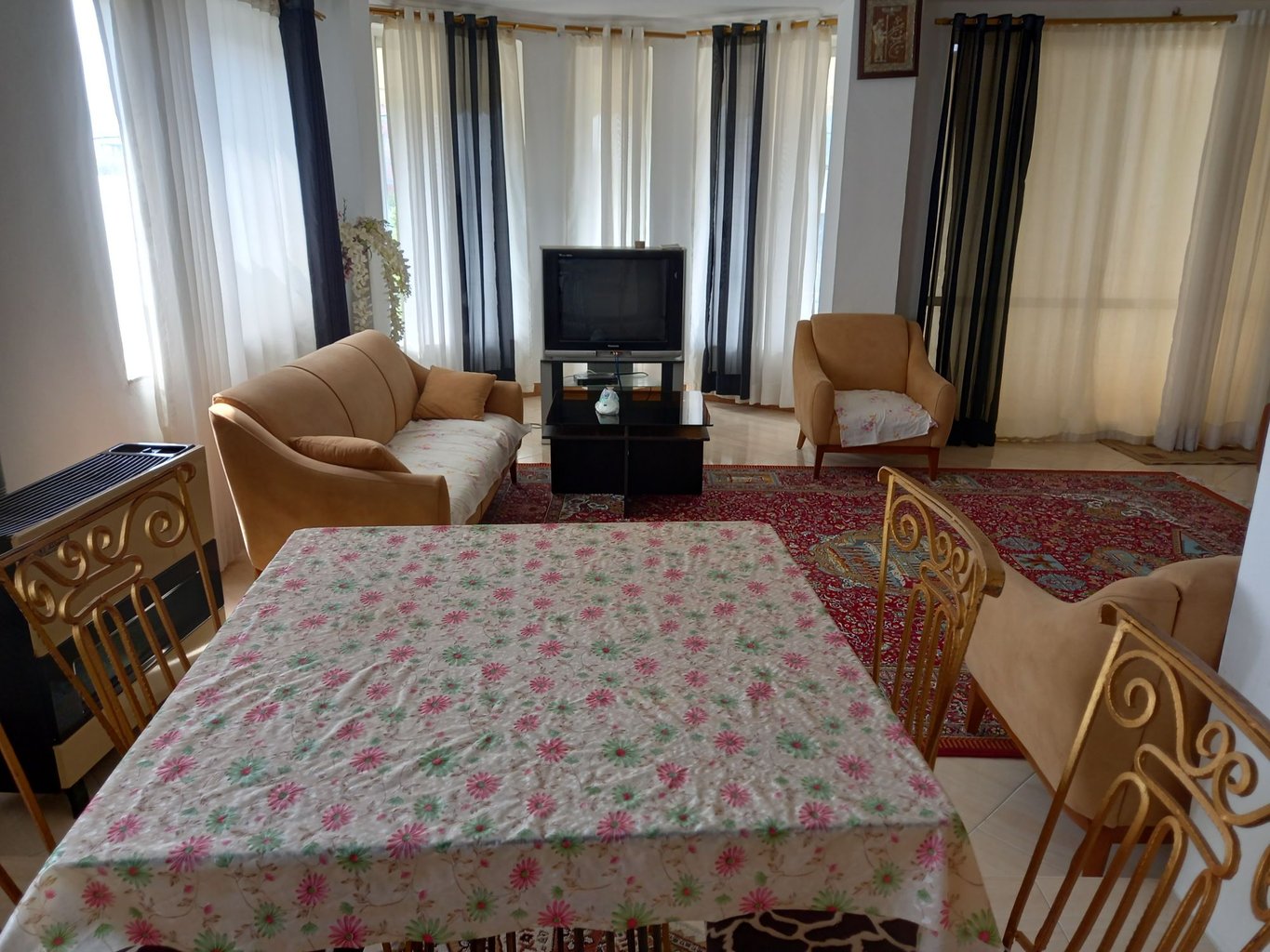 آپارتمان دوخوابه صنوبر واحد 1