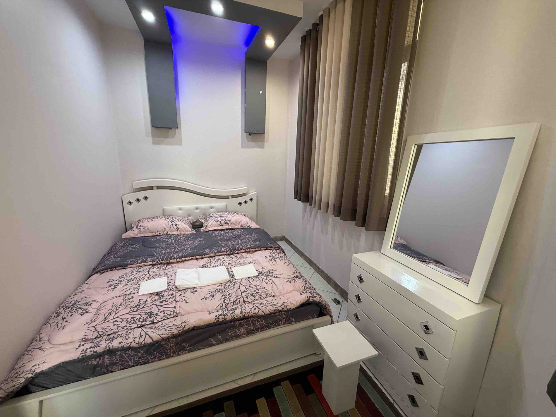 آپارتمان یک خوابه ستاری کوروش 3