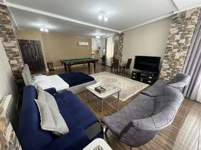 سوئیت فلت دانشجو النا