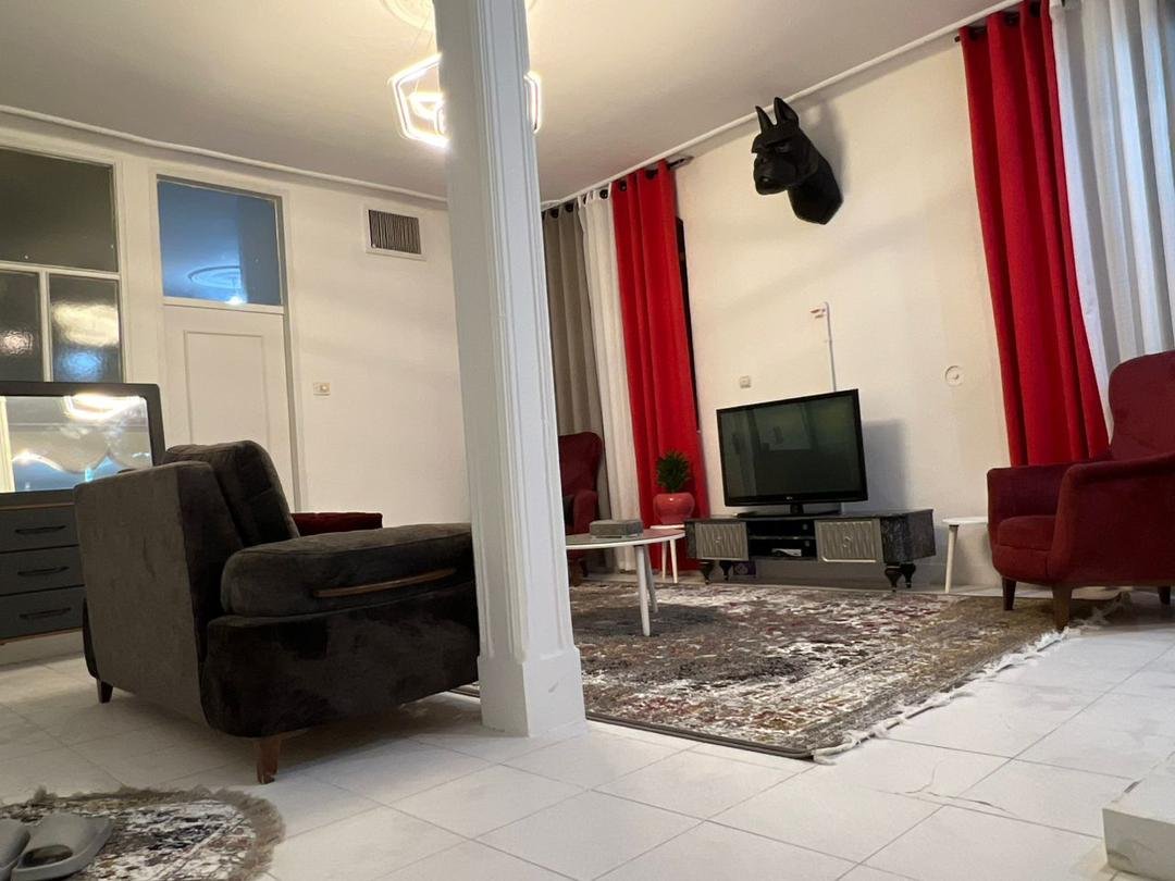 یک خوابه نیروهوایی قرمز