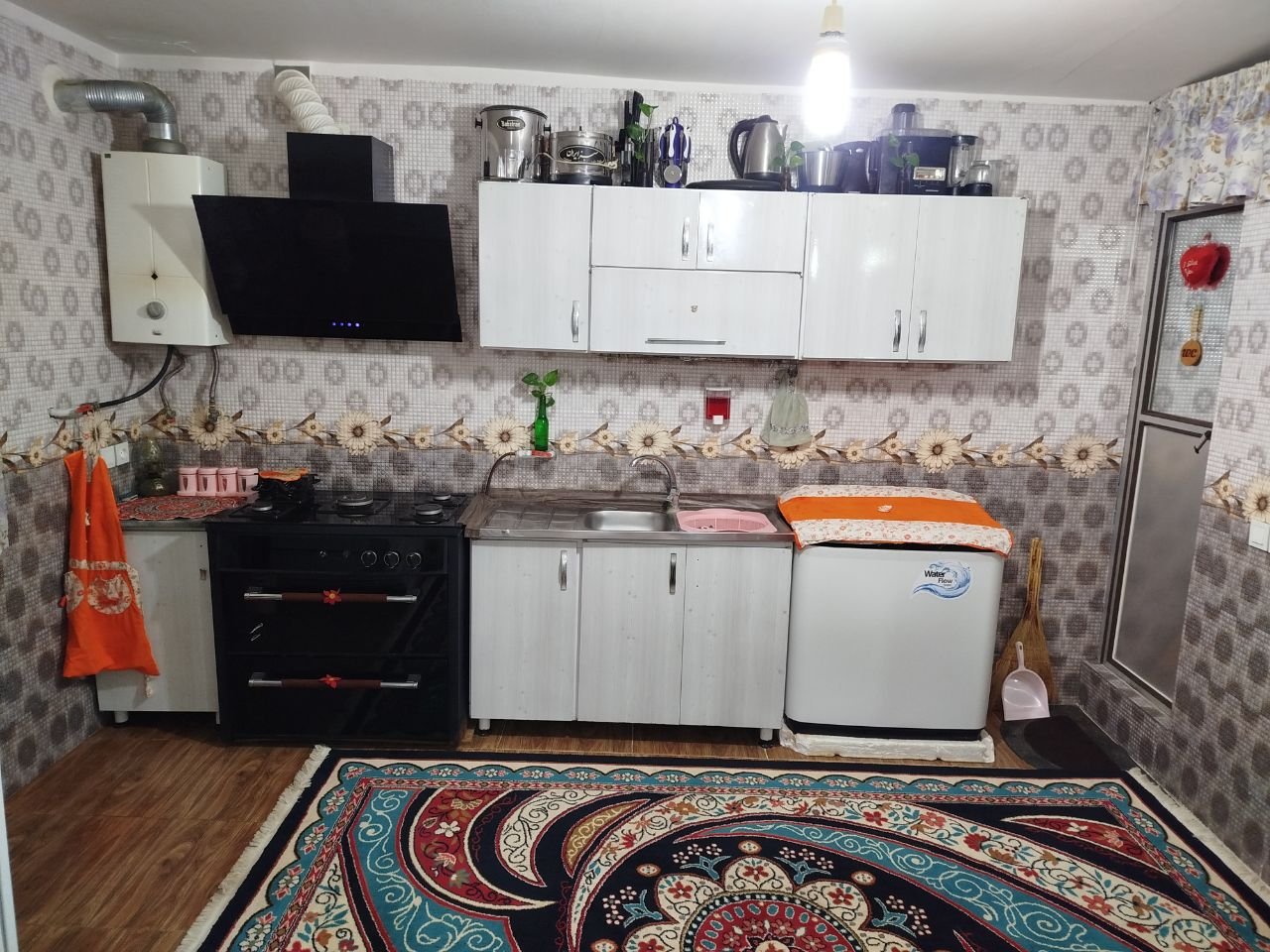 سوئیت فلت آراد 1