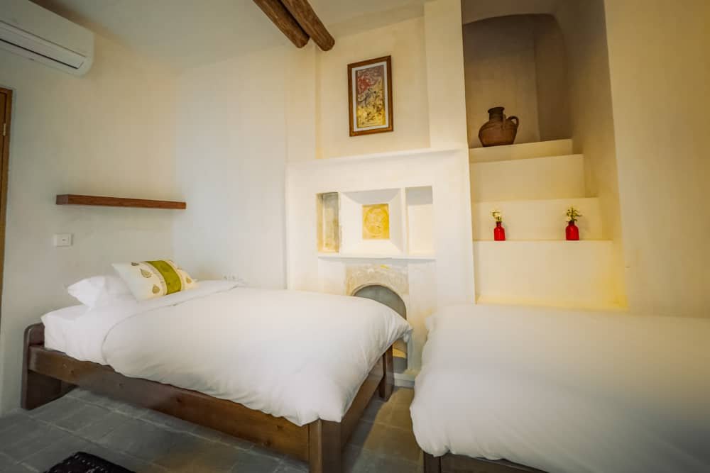 اقامتگاه سنتی توراندخت - واحد دار قالی