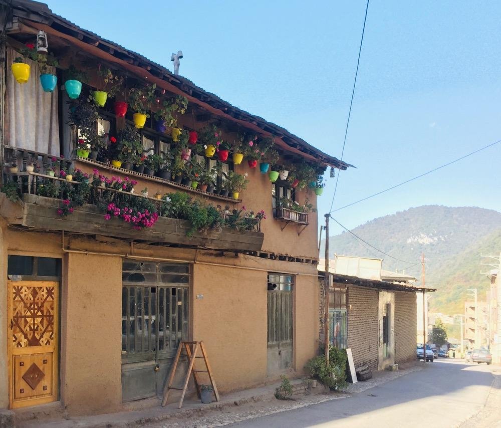 یک خوابه چوبی استرآباد