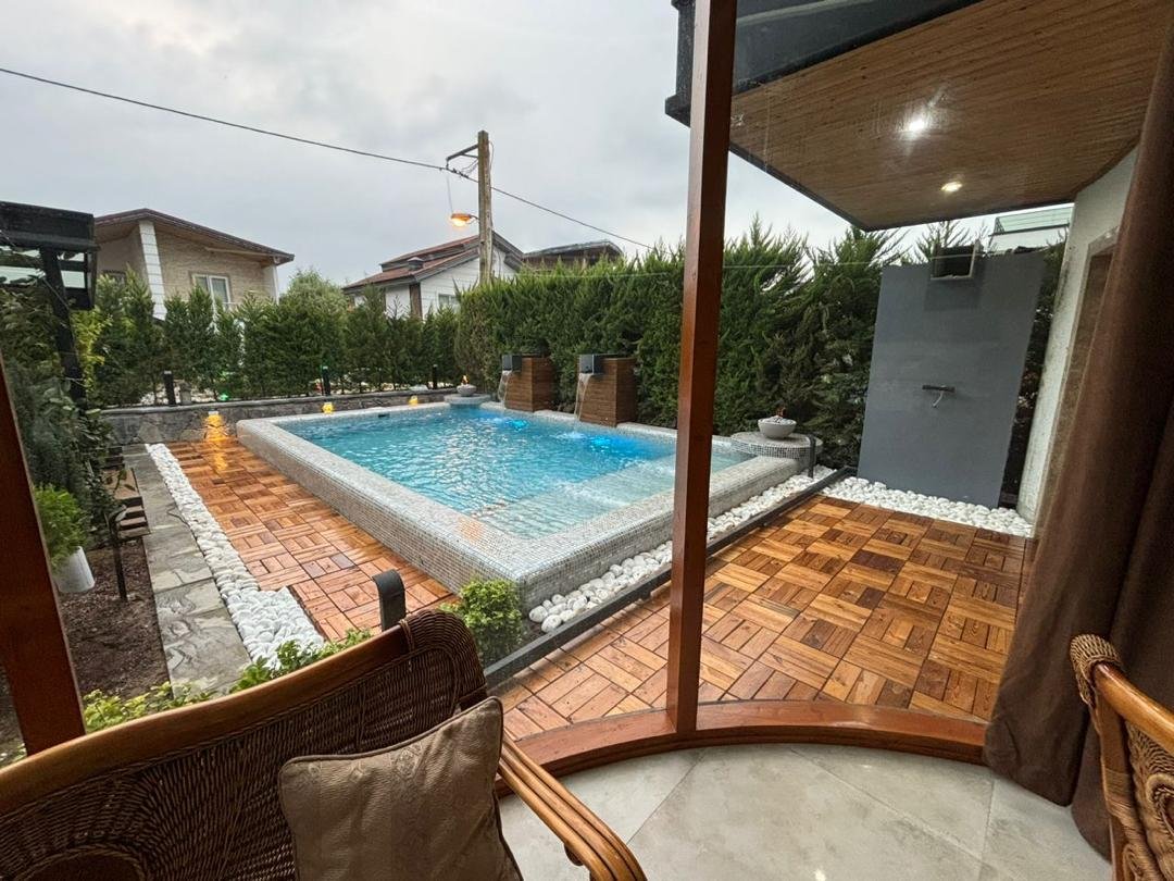 ویلا پنج خوابه تریپلکس استخردار عمارت صدف