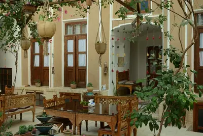 بومگردی الهه - واحد نارنج