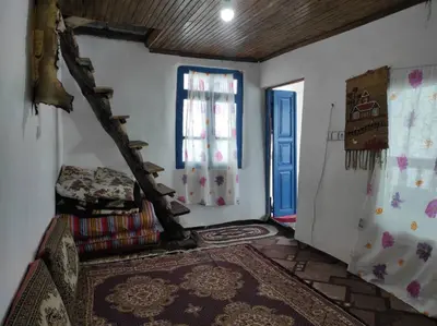 کلبه یک خوابه زرین جواهرده