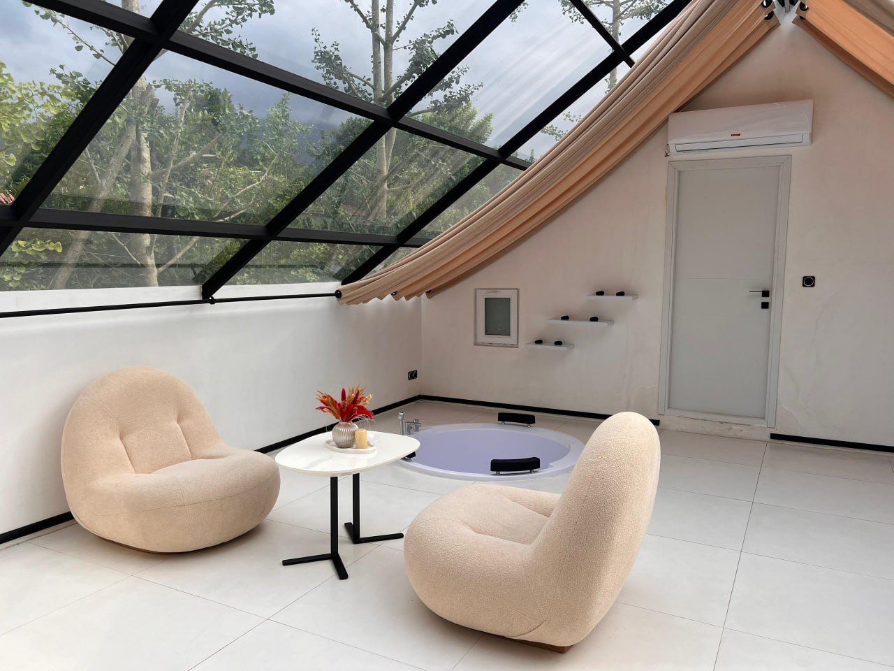 کلبه فلت شیشه ای نیکان 2