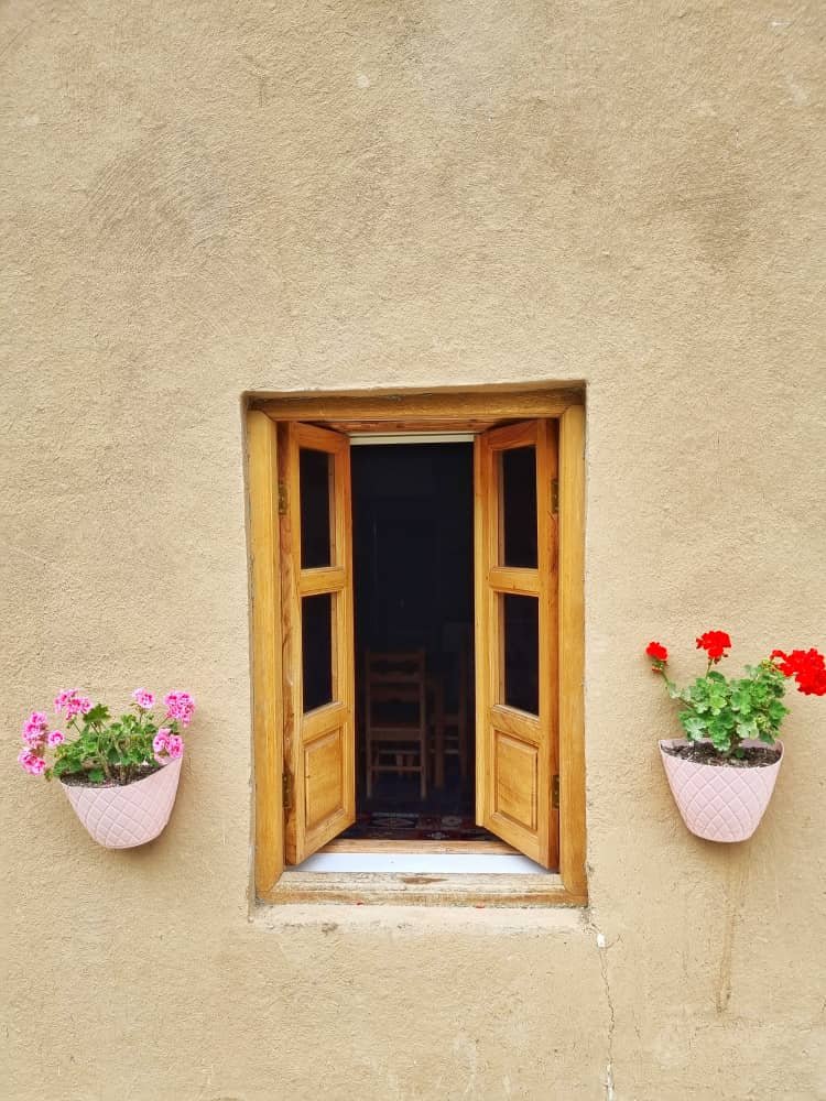 هاستل سنتی ماسوله - واحد چشمه طبیعی