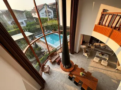 ویلا پنج خوابه تریپلکس استخردار عمارت صدف