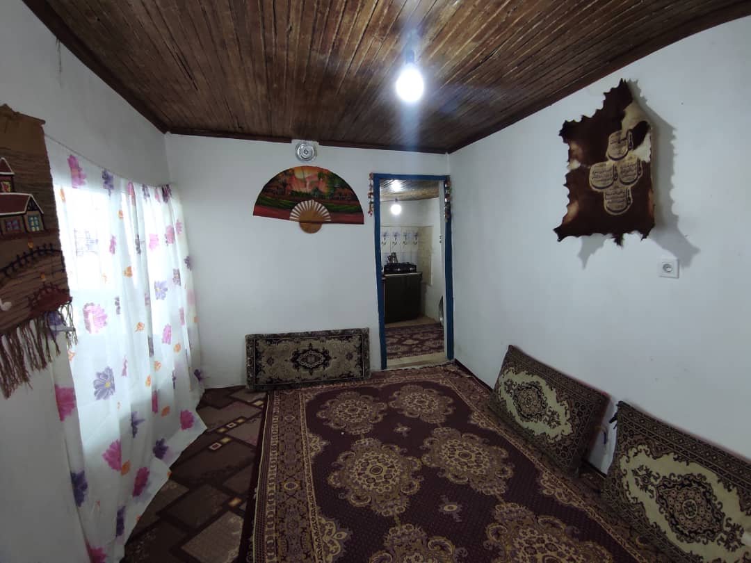 کلبه یک خوابه زرین جواهرده