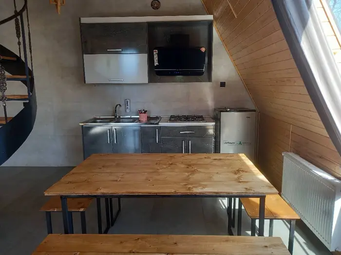 کلبه دوخوابه سوئیسی شادپور