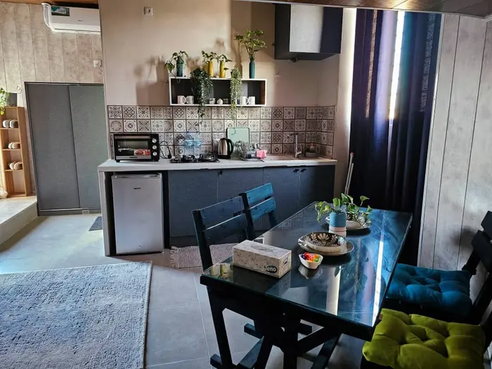 سوئیت بلک کاکتوس - واحد ۳