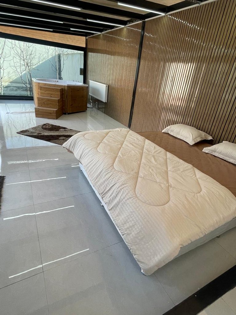 ویلا یک خوابه استخردار آبگرم تاجیک