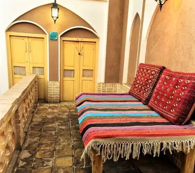 بومگردی سرای سایه - واحد یک تخته بالکن