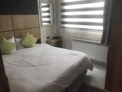 مجتمع اقامتی احسان الرضا واحد دوخوابه پنج تخته رویال