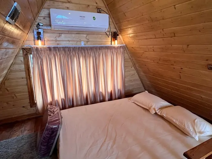 کلبه یک خوابه تینا