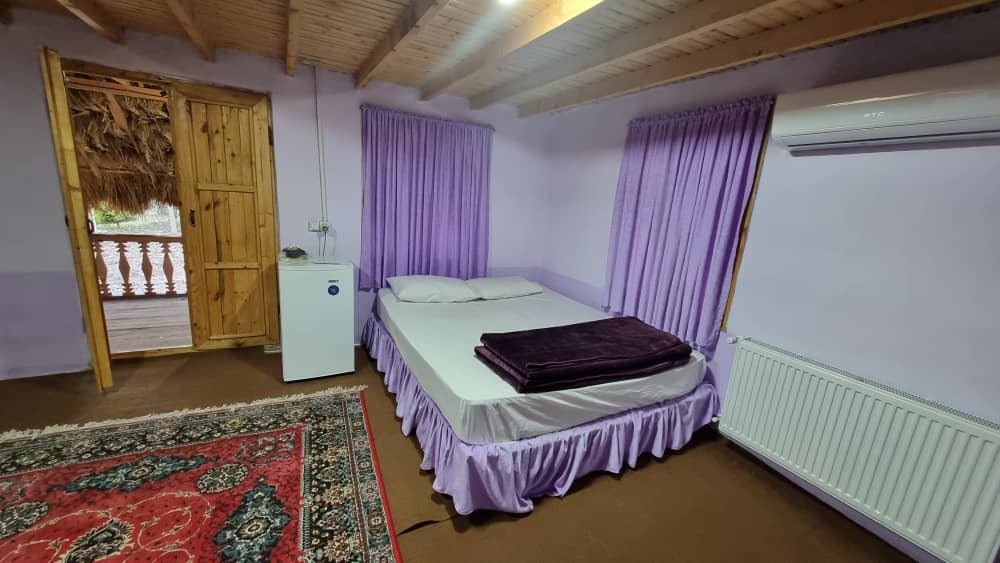 بوم گردی باغ ريحان - كلبه اياز