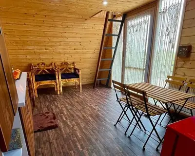 کلبه دوخوابه چوبی رویای دریا