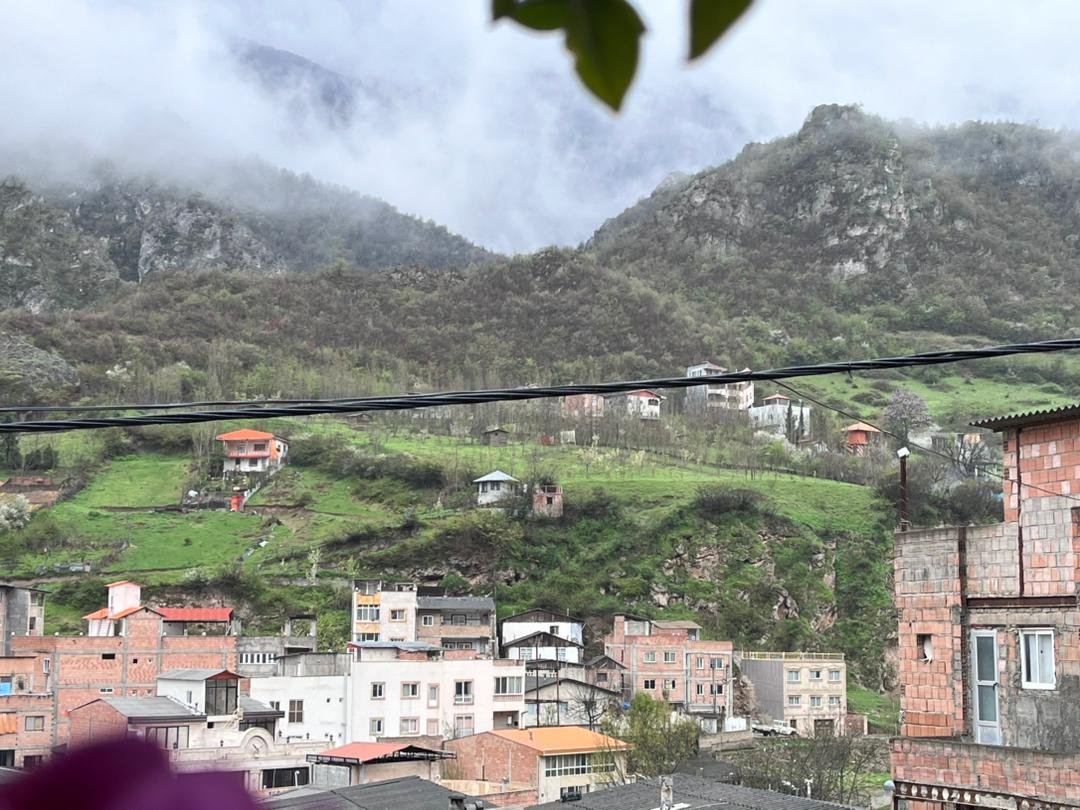 یک خوابه چوبی استرآباد